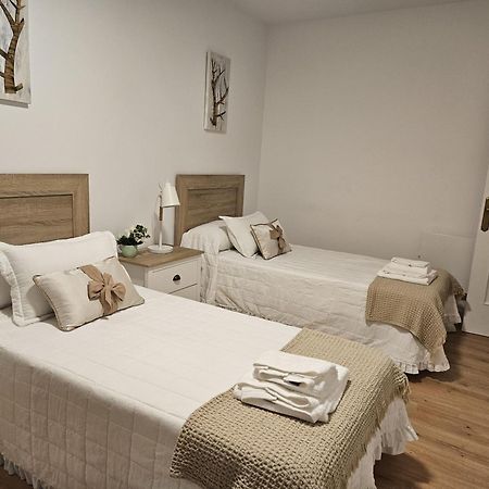 Alojamiento Ponte Romana Apartment Caldas De Reis Luaran gambar
